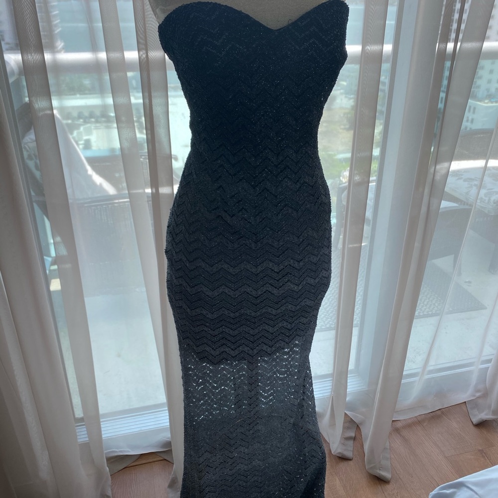 JUMP APPAREL SLEEVELESS GALA DRESS